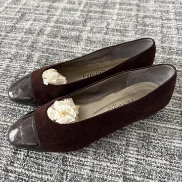 t.inaba 펌프스 다크 브라운