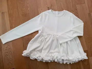 fitmore 1회 착용 화이트 프릴 튜닉 F 사이즈