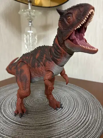 마텔 쥬라기 월드 해먼드 컬렉션 카르노타우루스