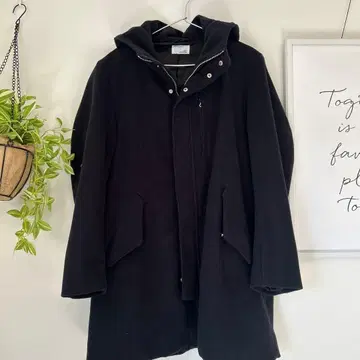 블랙 후드 부착 더플 코트