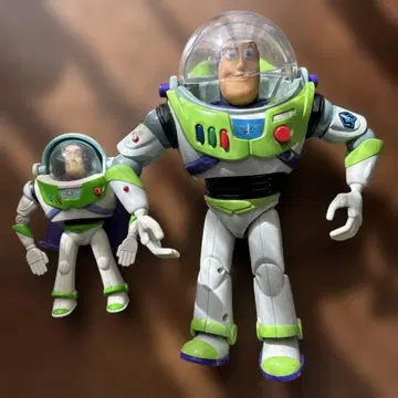 토이스토리 버즈 라이트이어 대소 피규어 2체 세트