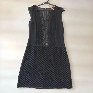 일본제 슬리브리스 블랙 원피스 클리닝 완료