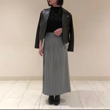 BLENHEIM 브렌헤임 하운드투스 플리츠 스커트