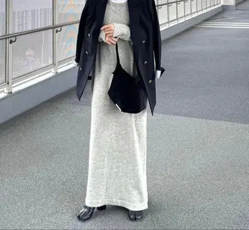 울 혼방 크루넥 니트 원피스