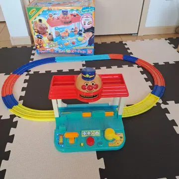 레버로 조작! 호빵맨 말하는 스테이션