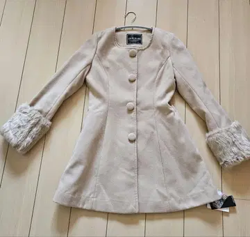 CECIL McBEE 베이지 퍼 롱 코트 M 사이즈