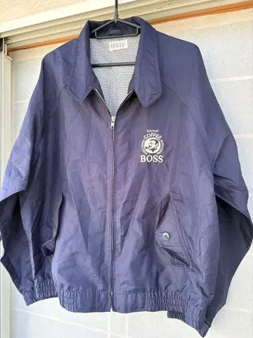 BOSS, SUNTORY 네이비 나일론 자켓 로고 포함