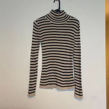 UNITED ARROWS 실크 리브 터틀넥 니트