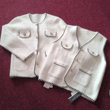 트위드 자켓 + 베스트 시착만 한 상품. 모찌후와.