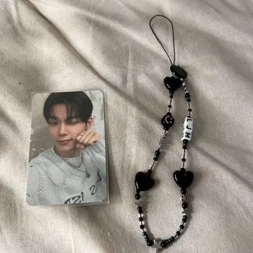 EVNNE 이정현 본국 비즈 스트랩 트레이딩 카드 포함 SQUAD:R