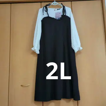 미사용 새상품 택 포함 블랙 x 화이트 도킹 원피스