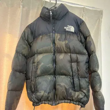 THE NORTH FACE 카모플라쥬 다운 자켓