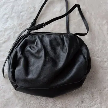 블랙 가죽 핸드백 지퍼식