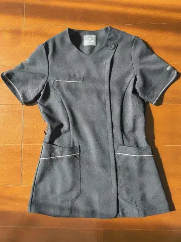 MARY QUANT 블랙 상의