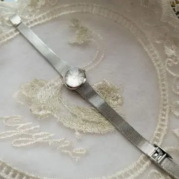 마가렛호웰 시계 실버 [ 새 배터리 교환 완료 ]