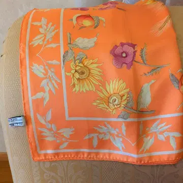 Salvatore Ferragamo 실크 스카프 꽃무늬