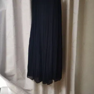 UNIQLO C 블랙 플리츠 롱 스커트