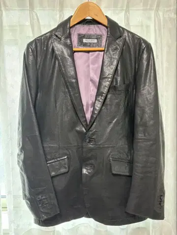 블랙 가죽 싱글 브레스 자켓
