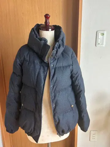 즉시 구매 가능 로리즈팜 다크 그레이 다운 자켓 M 점퍼