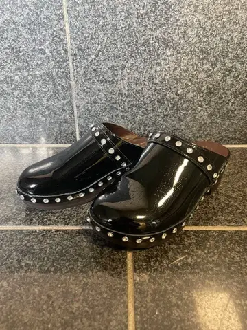 EMBELLISHED WOODEN CROGS 36