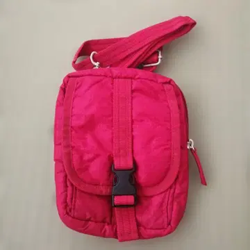 빨간색 나일론 숄더백 유니클로 미사용품