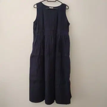 LE GLAZIK 네이비 슬리브리스 원피스