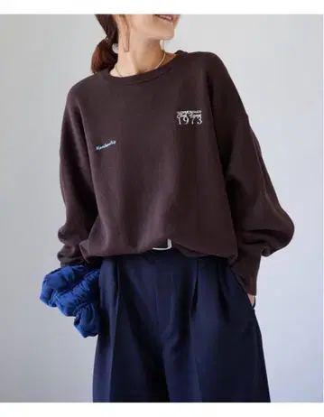 OUTDOOR PRODUCTS 로고 자수 맨투맨 느낌 니트 풀오버