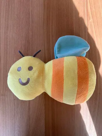 벌 모양 봉제 인형