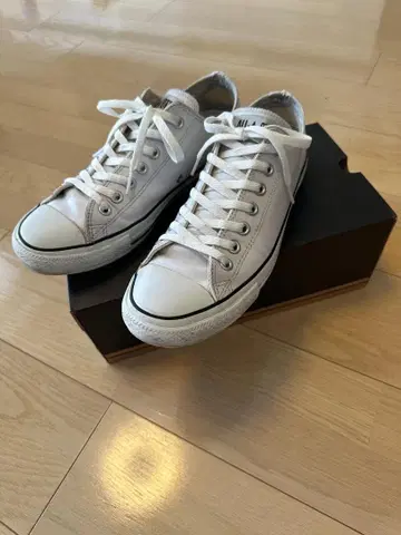 CONVERSE 화이트 로우컷 가죽 스니커즈 27cm