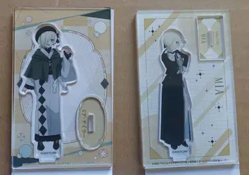 미아 테일러 아크릴 스탠드