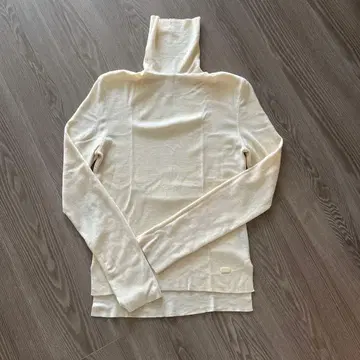 폭시 터틀 니트