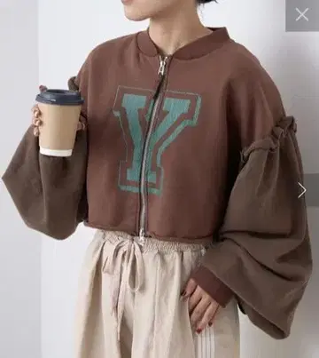 새상품 에신타 볼륨 슬리브 ZIP 맨투맨 가디건