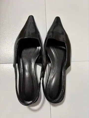 블랙 스틸레토 하이힐