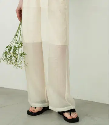 hinari 시어 센터 프레스 팬츠 아이보리 xs 사이즈