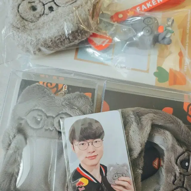 티원 페이커 애니멀즈 지갑+키링+포카홀더+응원봉 커버+포카 t1 미개봉
