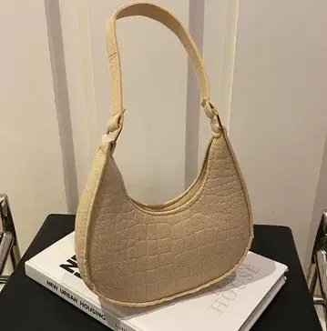 베이지 악어 엠보싱 숄더백