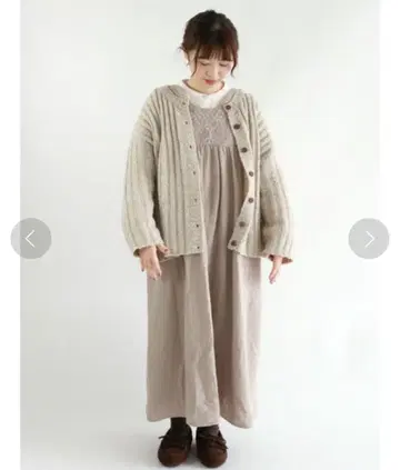 사만사 모스모스 가디건