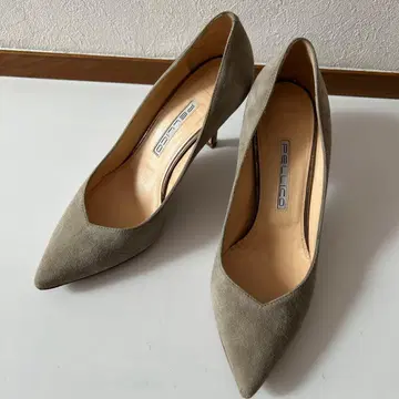 PELLICO 베이지 스웨이드 하이힐