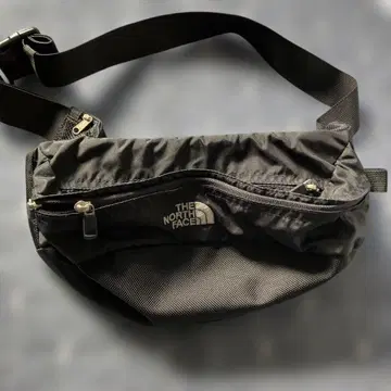 THE NORTH FACE 바디백 블랙