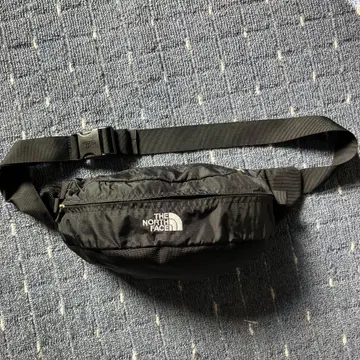 THE NORTH FACE 바디백 블랙