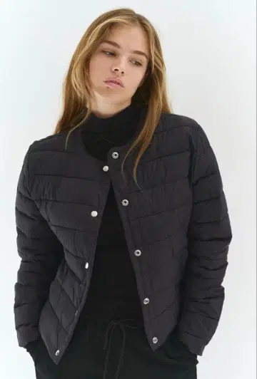 H&M 퀼팅 자켓 블랙 포켓 스냅 버튼 라운드넥