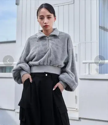 HARE 퍼 하프 지퍼 풀오버 라이트 그레이