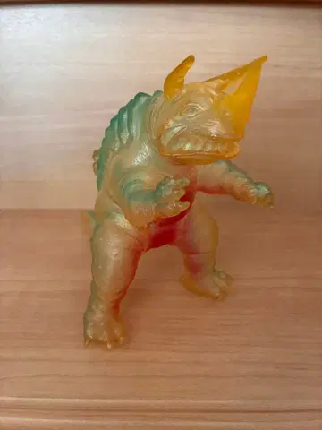 울트라맨 네롱가 피규어