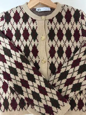 ZARA 아가일 무늬 가디건 네고 가능