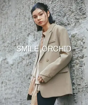 [택 포함 새상품] SMILE ORCHID 더블 버튼 테일러드 자켓