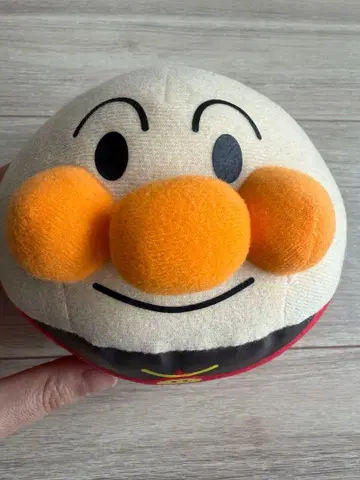 호빵맨 잡아서 데굴데굴 호빵맨