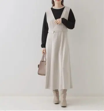 Couture Brooch 오버롤 스커트 아이보리 그레이