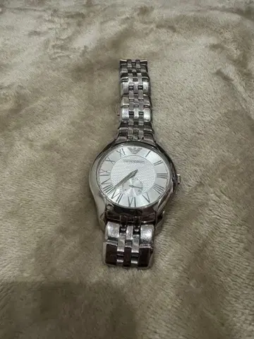 엠포리오 아르마니 실버 아날로그 시계