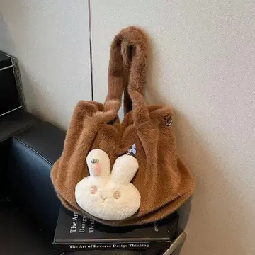 브라운 퍼 에코백 토끼 포함