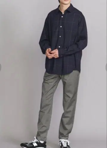 뷰티앤유스 스트레치 샴브레이 이지 팬츠 오피스 그레이